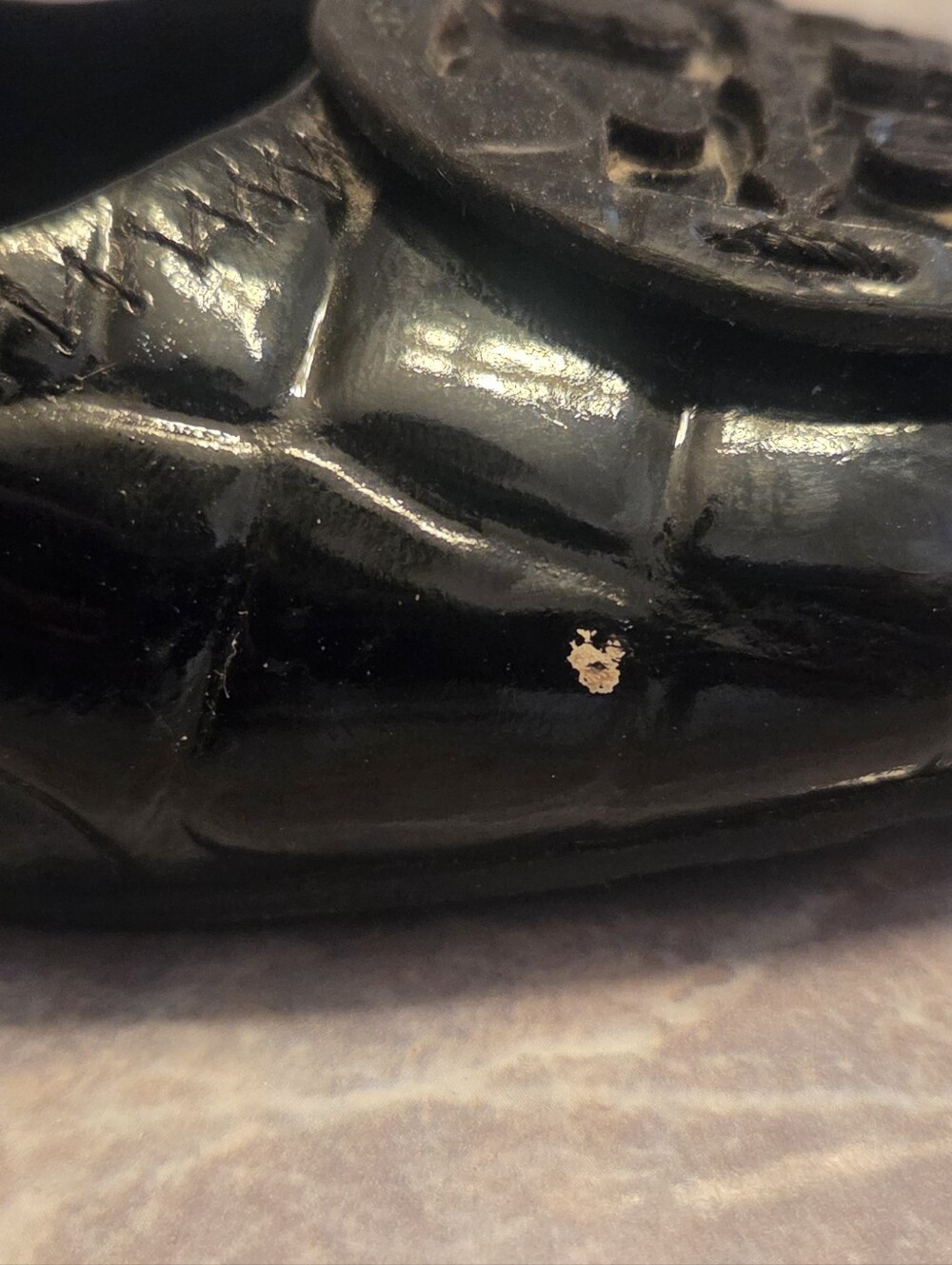 Tory Burch Black Patent Logo Croc Print Ballet Flats - Picture 6 of 7